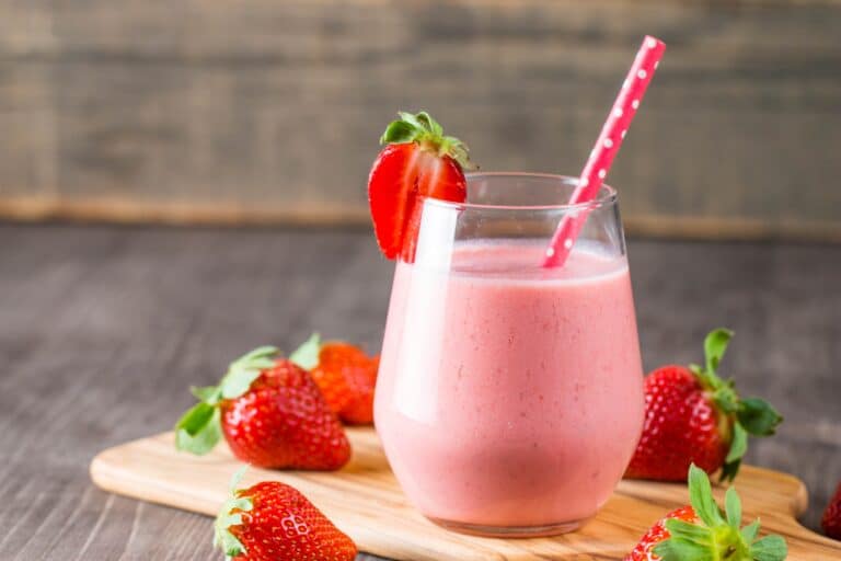 Strawberry Kefir Smoothie